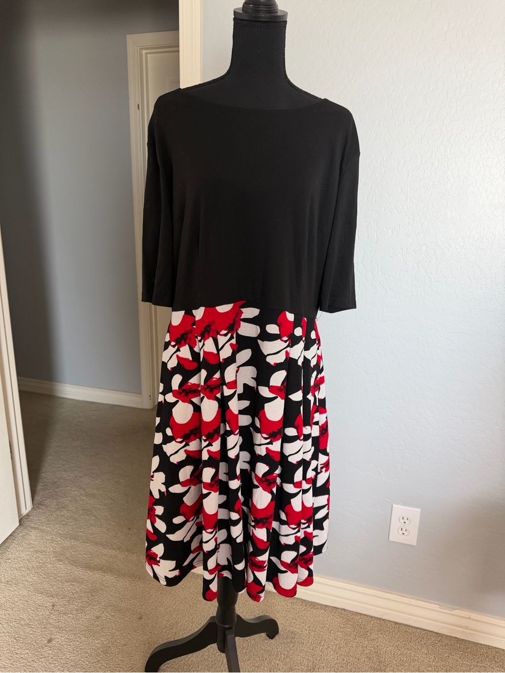 Black & Red Floral Midi Dress